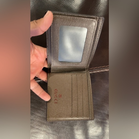 authentic GUCCI wallet, never once been used. Lost original box. - Picture 4 of 4
